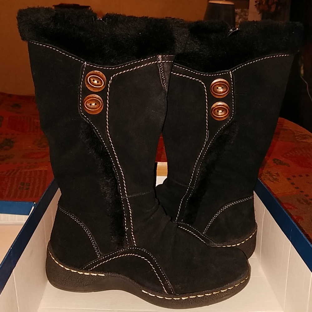 Bare Traps Boots